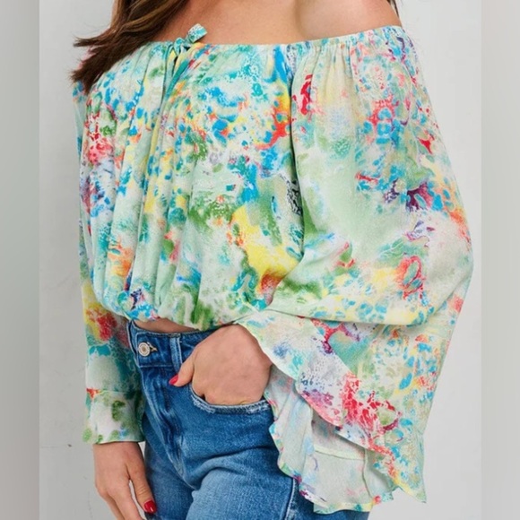 Floral Off-Shoulder Top - Picture 2 of 7